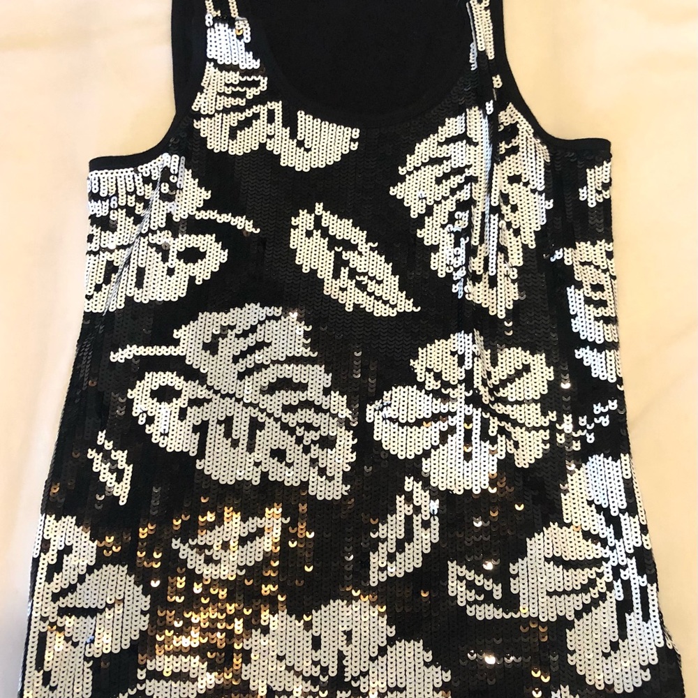 Sequence top